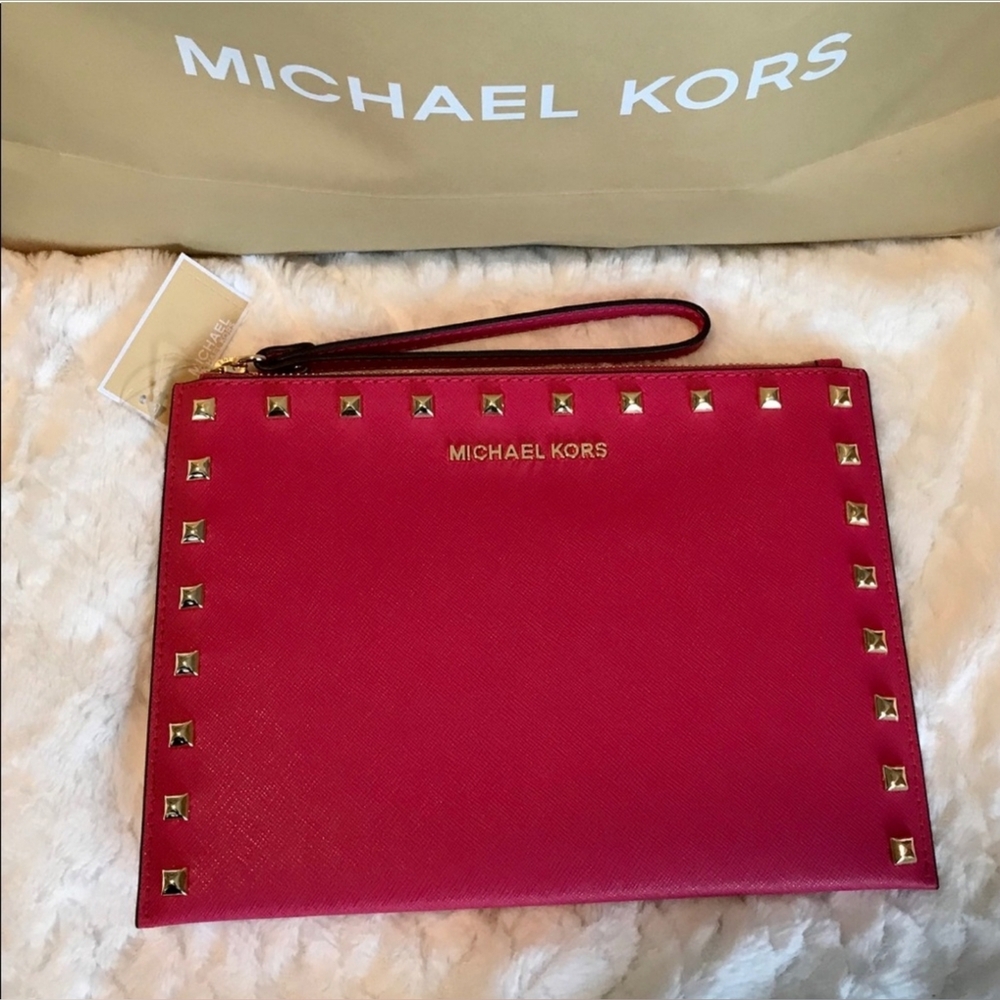 New!!!! Michael Kors XL Pink Studded Leather Zip Clutch.